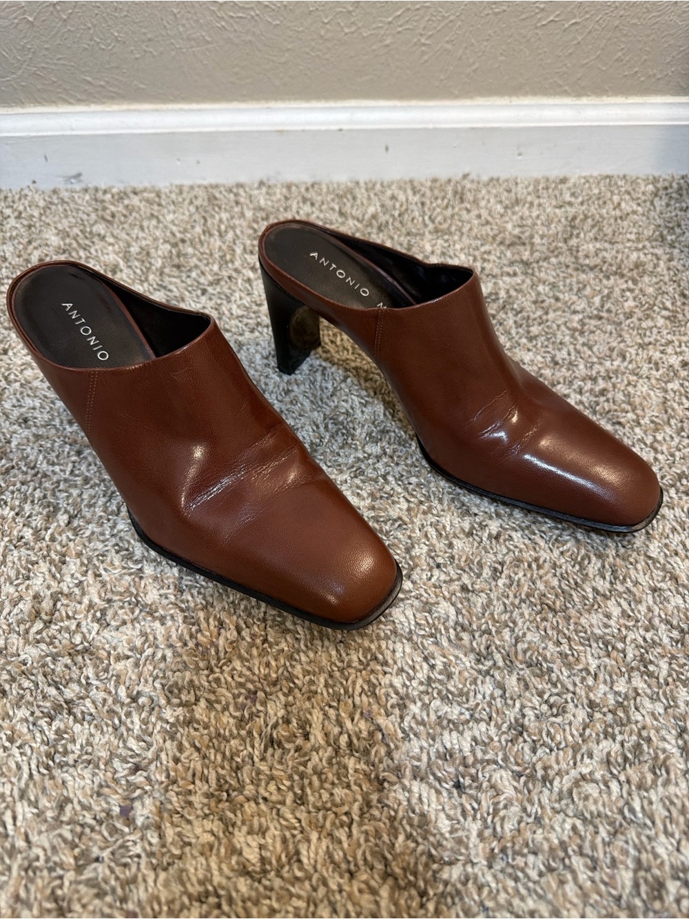 ANTONIO MELANI Brown Leather Slip-On Mule Heels